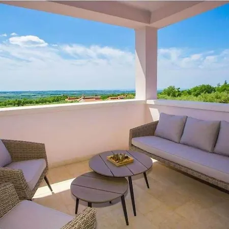 וילה Nikolas By Aneo Travel Kaštelir