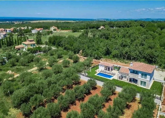 Nikolas By Aneo Travel *