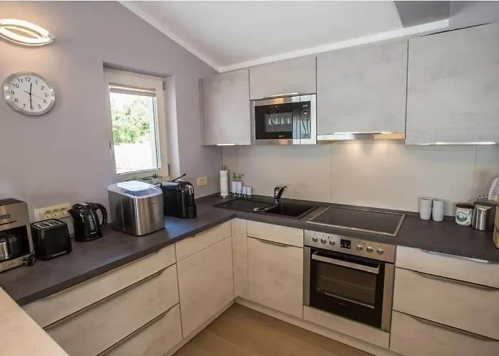 Nikolas By Aneo Travel